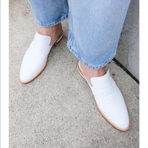 Frēda Salvador Keen Mule in White Croc Emboss